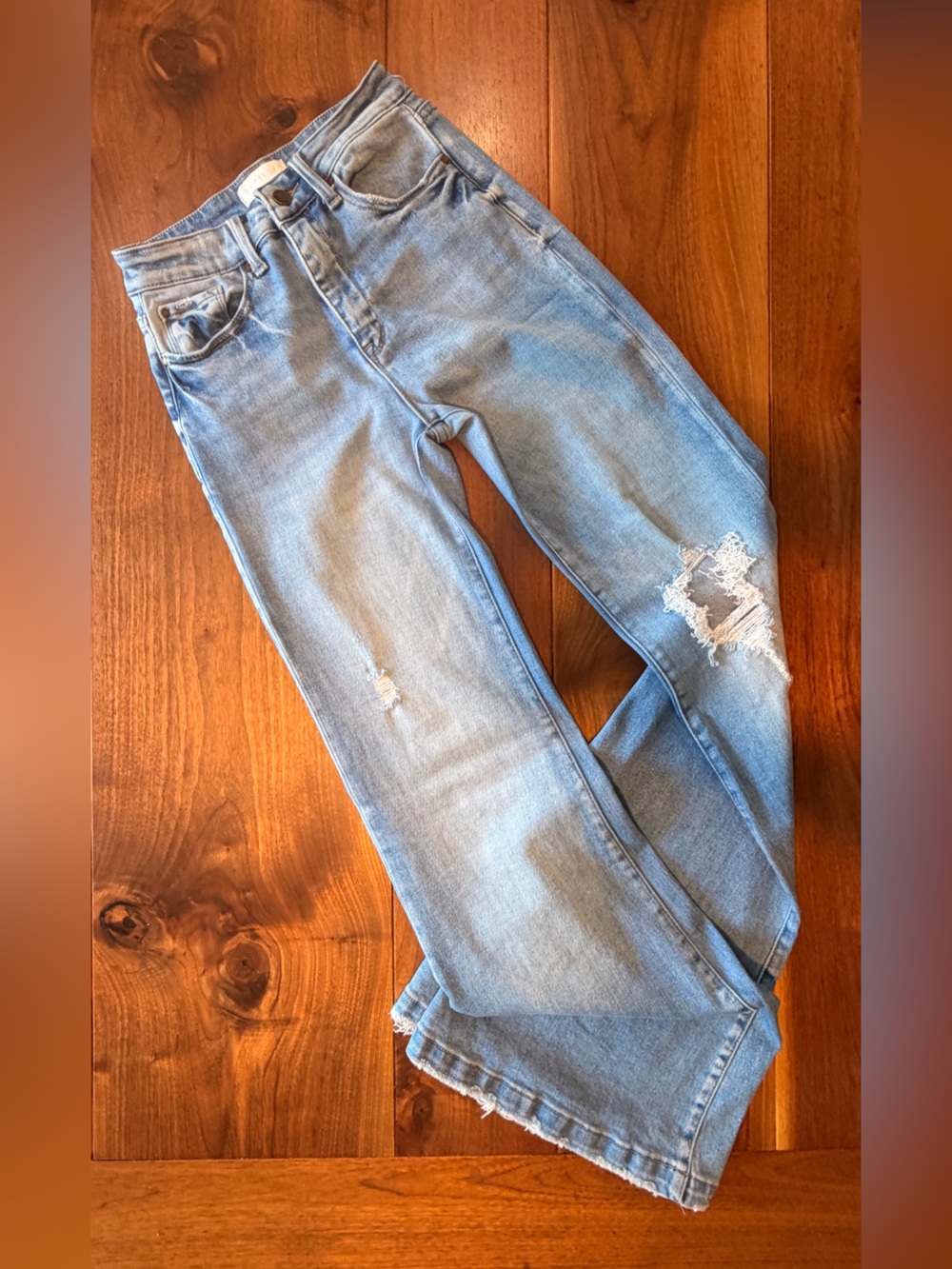 Light Blue Women's Wide Leg Jeans with Distressed Knee
